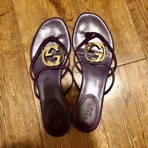 Gucci leather and gold GG logo flats